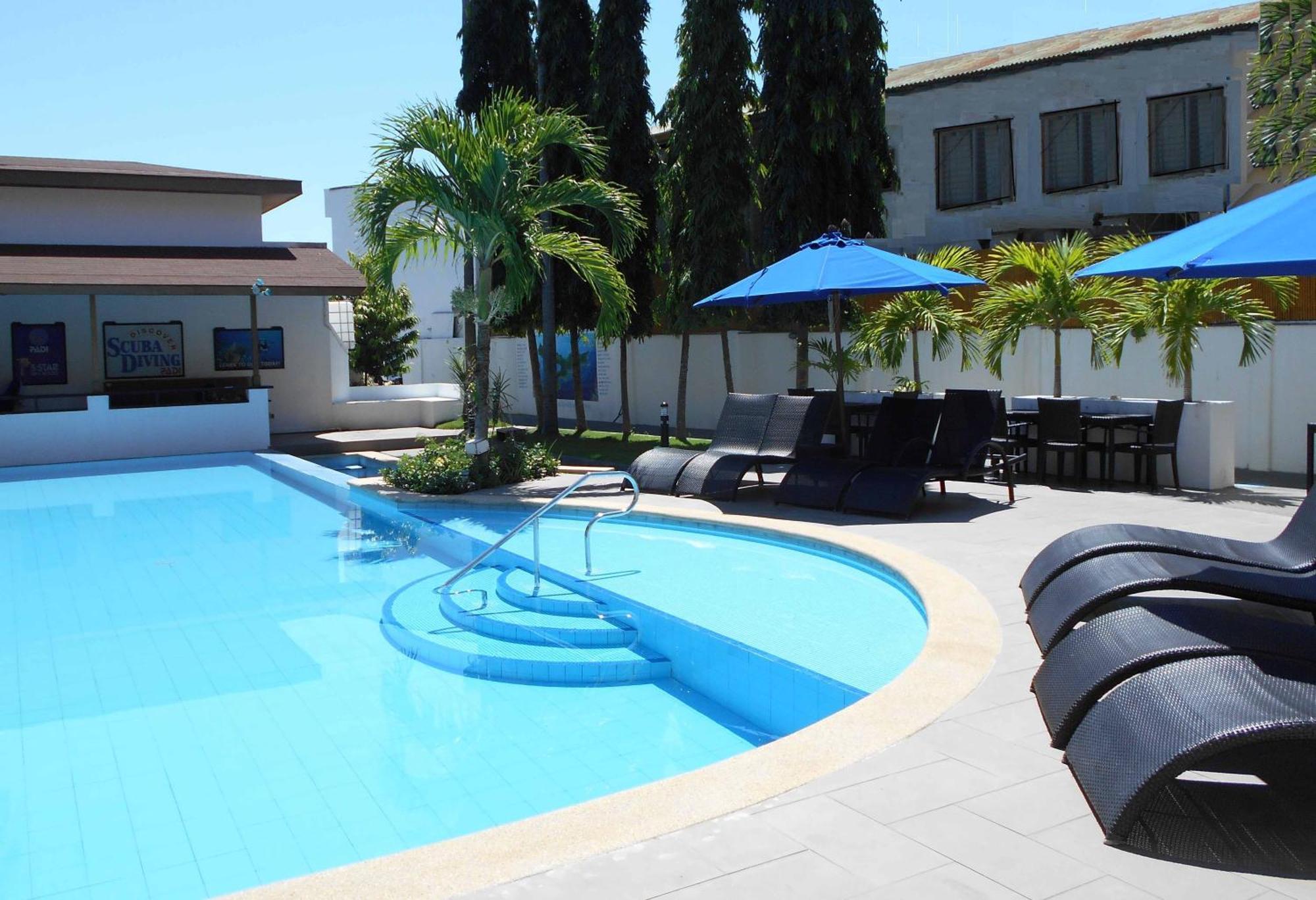 Out Of The Blue Resort Puerto Galera Bilik gambar